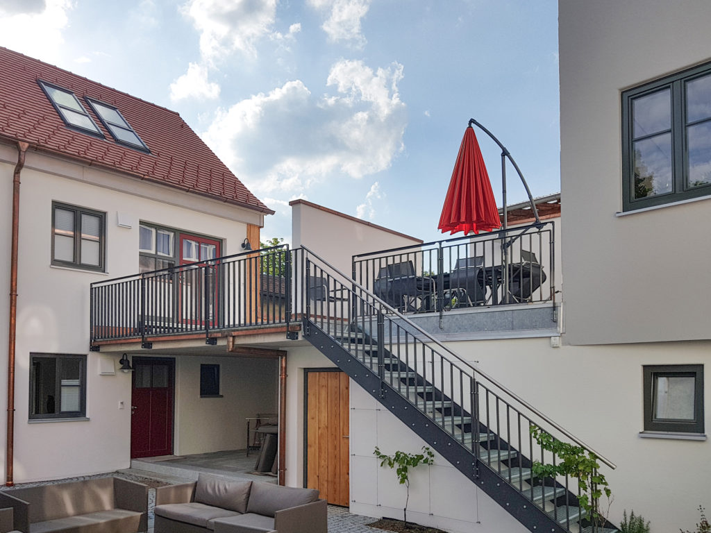 Sanierung und Umbau eines Altstadthauses mit Stadtmauerhaus in Schongau